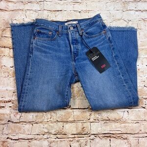 NWT Levi’s